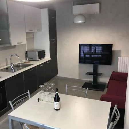 A 4 Chilometri Dal Belvedere Piu Delle Langhe