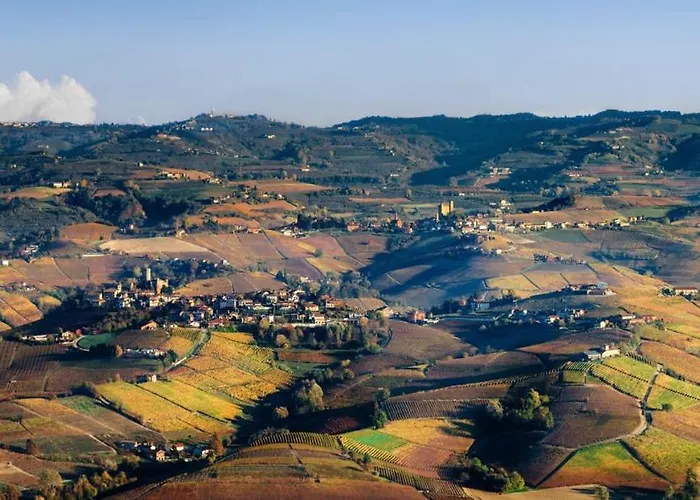 Apartment A 4 Chilometri Dal Belvedere Piu Delle Langhe La Morra