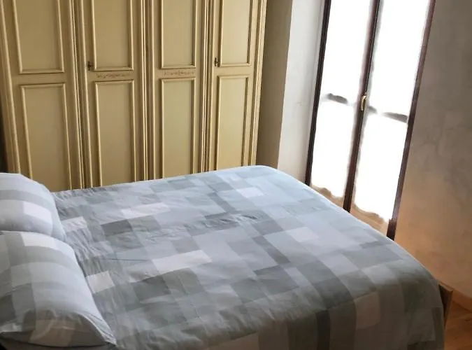 A 4 Chilometri Dal Belvedere Piu Delle Langhe Ла Морра