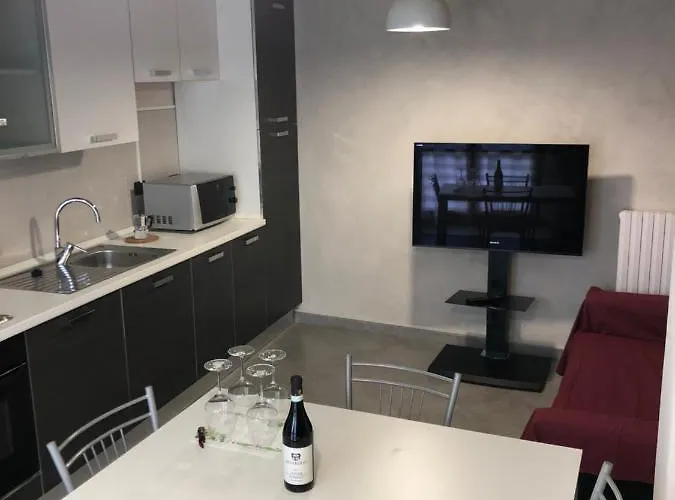 A 4 Chilometri Dal Belvedere Piu Delle Langhe